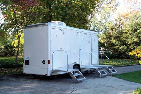 Deluxe Trailer Rentals